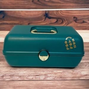 Green Makeup Case